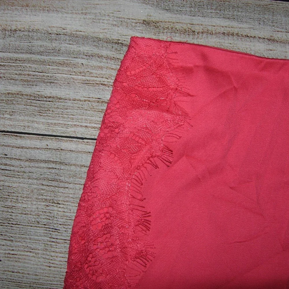 NY&Co Pink Lace Trimmed Knee Length Pencil Skirt 2 NEW WITH TAG